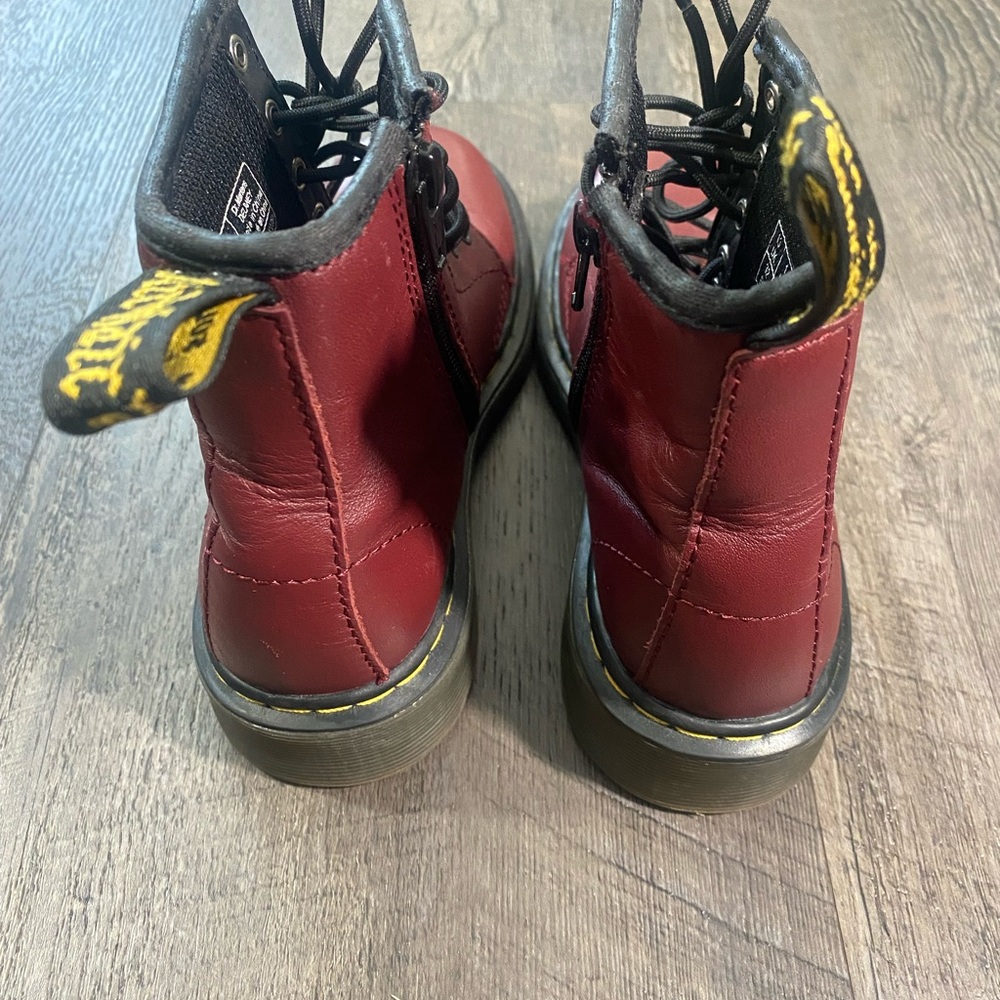 DR MARTENS Delaney Leather Girls Boots - Picture 7 of 7
